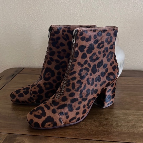 Madewell Leopard Calf Hair Booties - Picture 2 of 6